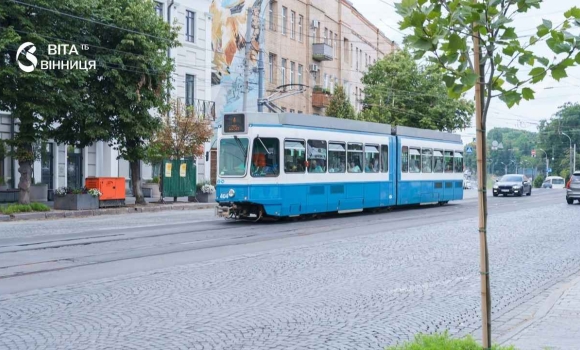 На центральній вулиці Вінниці вже відновлюють рух, але тролейбуси повернуться лише в неділю