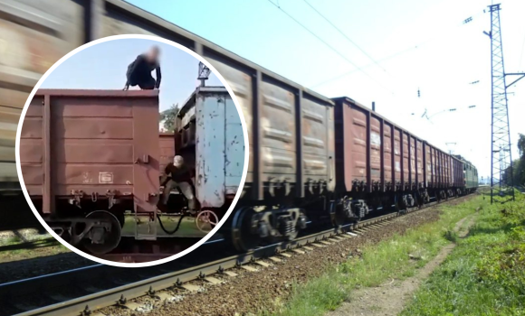 На Вінниччині молодик намагався втекти за кордон: сховався у товарному потязі