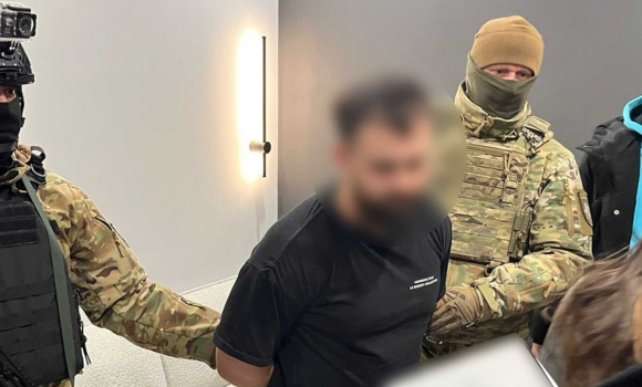 На Вінниччині “антикорупціонер” брав гроші за допомогу в ухиленні від служби