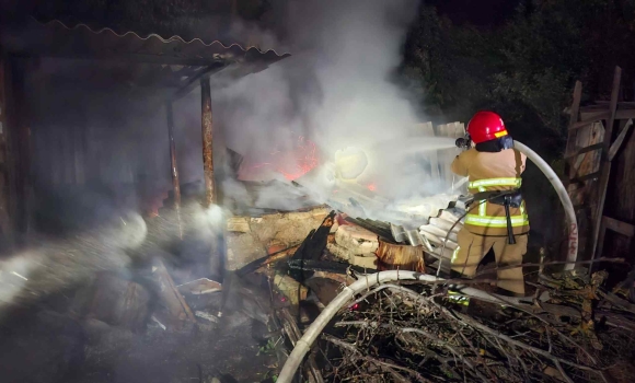 На Вінниччині горіли гаражі, господарські споруди й відкриті території