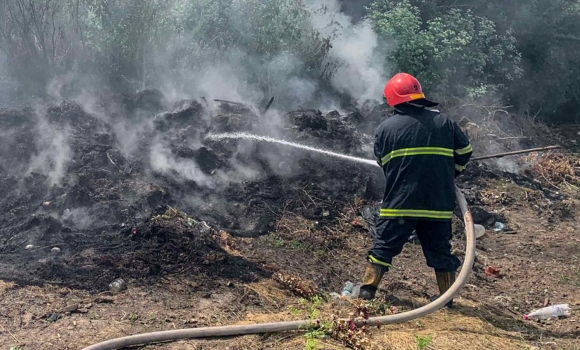 На Вінниччині горіли господарські будівлі, сіно та сухостої
