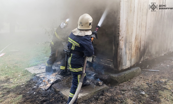 На Вінниччині горів пелетний цех - згоріло дві тонни продукції