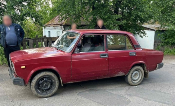 На Вінниччині неповнолітній потрапив під колеса авто, коли раптово вибіг на дорогу