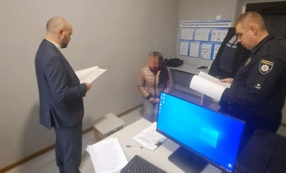 На Вінниччині п'яна жінка накинулась з ножем на 12-річну дитину