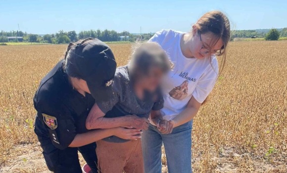 На Вінниччині пенсіонерка заблукала в полі й не змогла знайти дороги додому