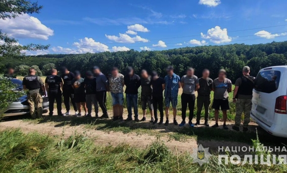 На Вінниччині правоохоронці прикрили ще одну схему виїзду ухилянтів