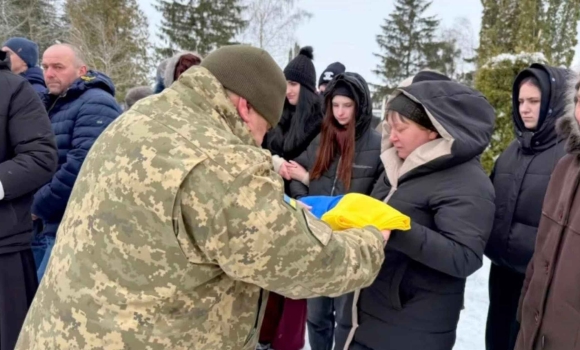 На Вінниччині прощались із захисником, який загинув під Куп'янськом