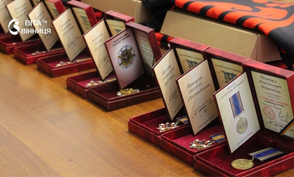 На Вінниччині родинам полеглих Захисників передали державні нагороди