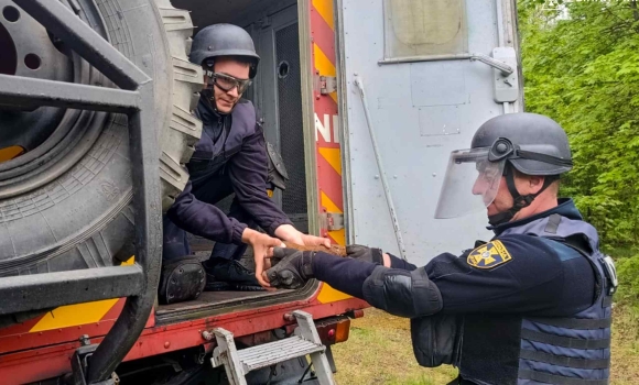 На Вінниччині сапери знищили 76-міліметровий артилерійський снаряд