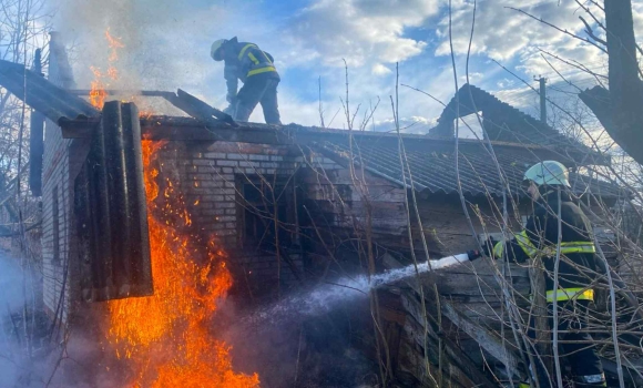 На Вінниччині вибух газового котла частково зруйнував будинок