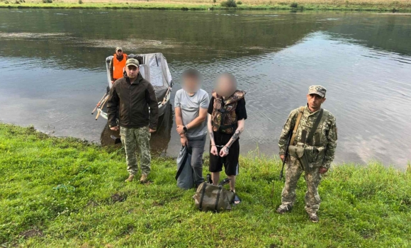 На Вінниччині затримали двох чоловіків, які вирішили вплав перетнути державний кордон