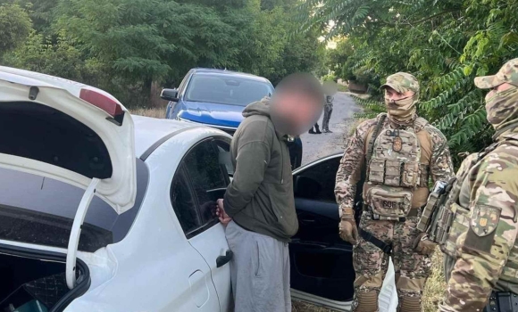На Вінниччині затримали організаторів схеми переправлення через кордон