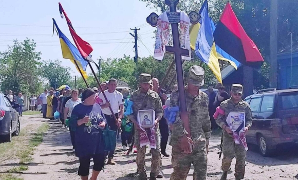 На Вінниччині земляки прощались з молодшим сержантом, командиром міномета 