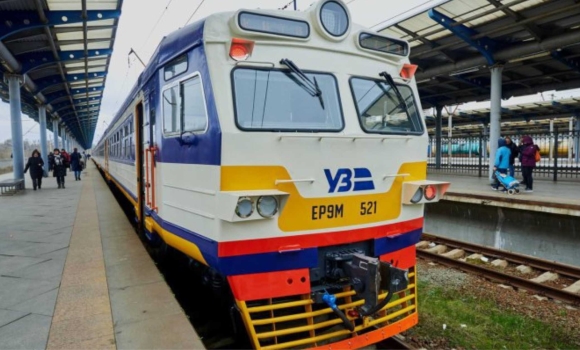 На Вінниччині змінили розклад руху приміський поїздів через ремонт на коліях