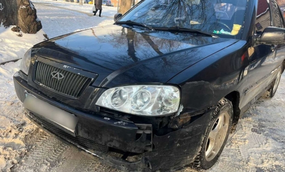 На вулиці Пирогова у Вінниці 69-річний пішохід потрапив під колеса авто