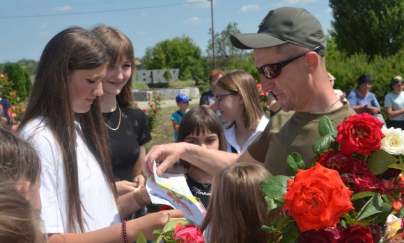 На Ямпільщині зустріли Героя, який повернувся з російського полону