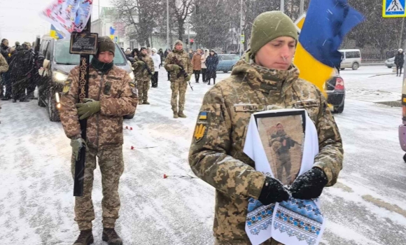 Немирівська громада прощалась із загиблим на фронті Героєм