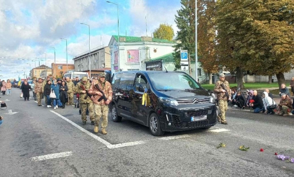 Немирівська громада прощалась з загиблим 49-річним героєм