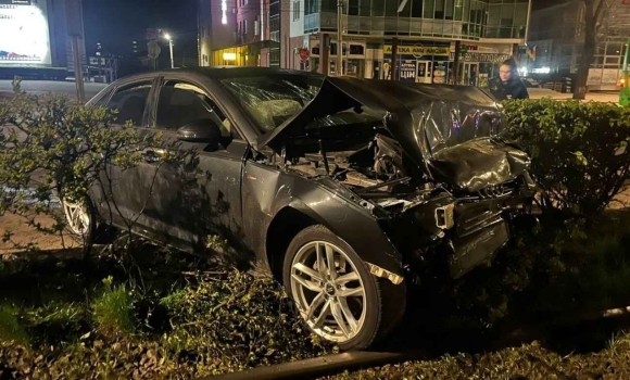 Нічна ДТП у Вінниці водій протаранив автобус і кинув травмованих друзів напризволяще