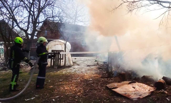 Нічна пожежа у Вінниці та авто загорілось на трасі де та що палало в області за добу
