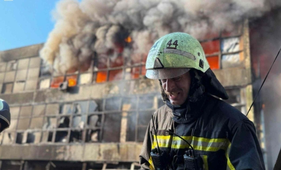 Нічна ракетно-дронова атака на Київ двоє загиблих і 16 постраждалих
