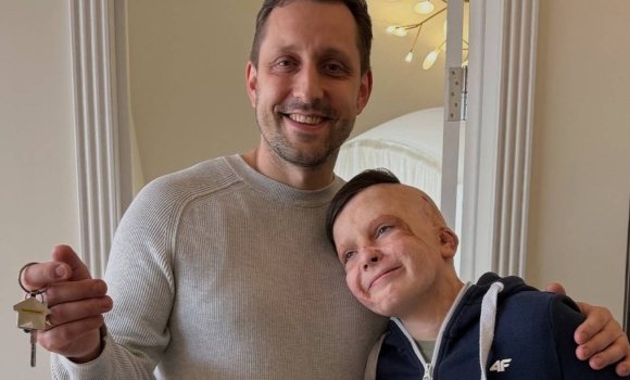 Нова оселя для маленького героя як живе Ромчик, що вижив після ракетного удару по Вінниці