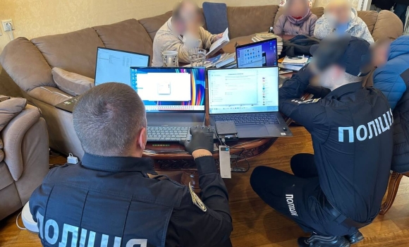 Обшуки на Вінниччині були пов'язані з викриттям міжнародної хакерської групи