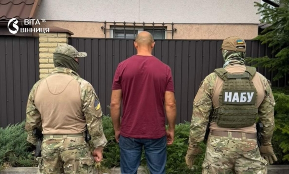 Одержали 20 тисяч доларів і вимагали ще 80 розкрили схему хабарництва в армії
