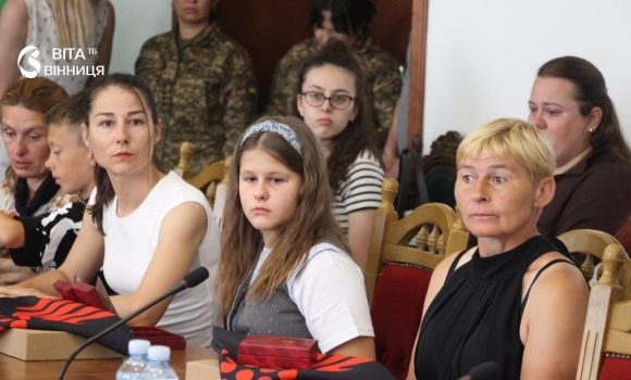 Одинадцять воїнів з Вінниччини відзначено орденом «За Мужність» посмертно Одинадцять воїнів з Вінниччини відзначено орденом «За Мужність» посмертно