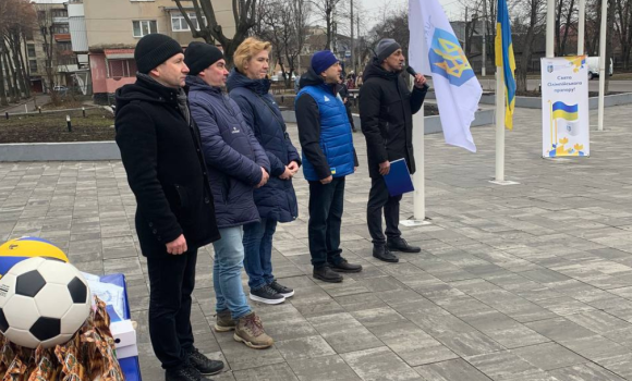 Олімпійський прапор на підтримку українських спортсменів підняли у Вінниці
