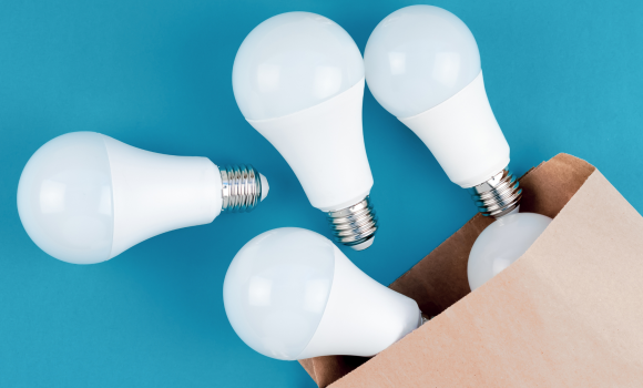 Пенсіонери Вінниці можуть отримати ще по п'яти LED-ламп