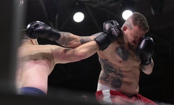 Перший в історії міста благодійний вечір боксу відбувся у Вінниці Перший в історії міста благодійний вечір боксу відбувся у Вінниці