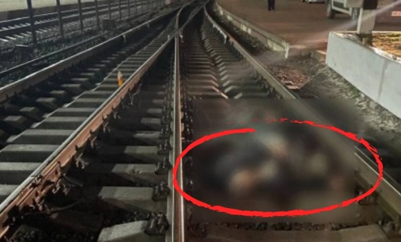 Під колесами електропоїзда на вокзалі у Вінниці загинули двоє чоловіків