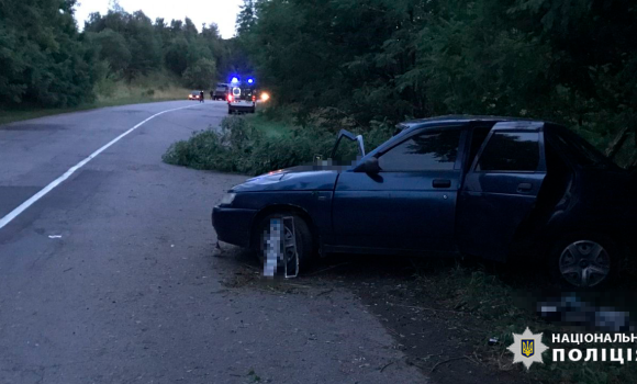 Під Вінницею в аварії розбився на смерть 25-річний пасажир ВАЗу