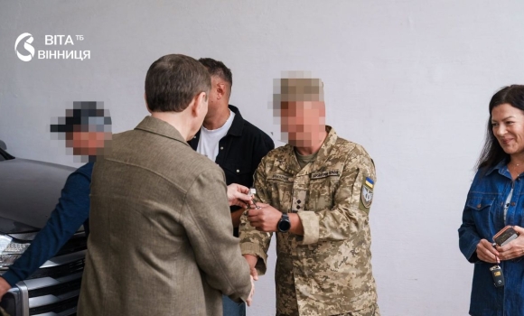 Пікапи для мобільних вогневих груп вінницькі військові отримали нову техніку Пікапи для мобільних вогневих груп вінницькі військові отримали нову техніку