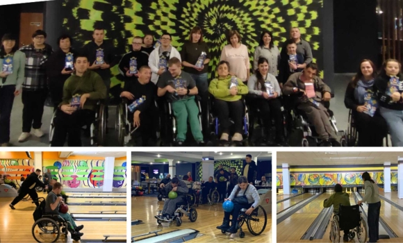 Похід в боулінг для молоді з інвалідністю організували у Вінниці Похід в боулінг для молоді з інвалідністю організували у Вінниці