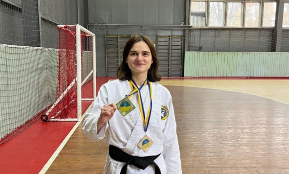 Поліцейська з Тульчина здобула “золото” на чемпіонаті з рукопашного бою