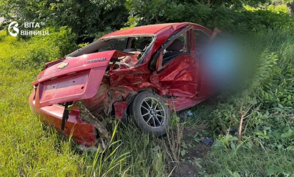 Поліція Вінниччини розслідує обставини смертельної аварії у Якушинцях