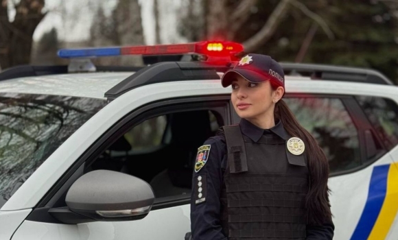 Поминальні вихідні на Вінниччині патрульні посилено контролюватимуть дороги біля кладовищ