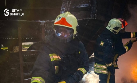 Понад 15 тисяч споживачів на Вінниччині лишилися без світла через удар по залізниці