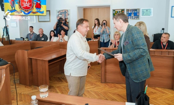 Понад 495 тисяч гривень на авто отримав у ВІнниці ветеран, який допомагає іншим воїнам