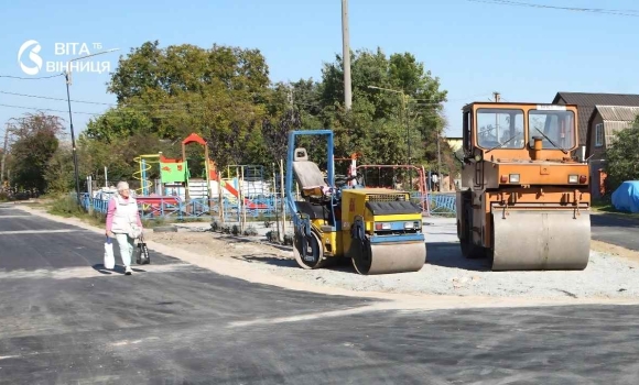 Понад 500 метрів нового покриття та 12 оновлених люків у Вінниці на Сабарові відремонтували ще один провулок