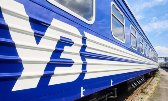 Поїзд “Козятин – Київ-Пасажирський” вирушив із Фастова зі значною затримкою Поїзд “Козятин – Київ-Пасажирський” вирушив із Фастова зі значною затримкою