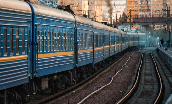 Приміський поїзд “Козятин - Жмеринка” затримався на маршруті