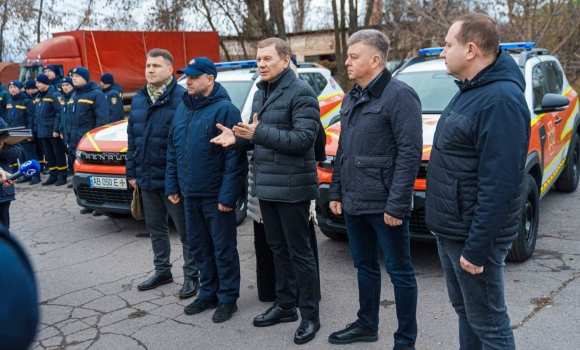 П’ять автівок отримали вінницькі рятувальники від Міжрегіонального координаційного гумштабу П’ять автівок отримали вінницькі рятувальники від Міжрегіонального координаційного гумштабу