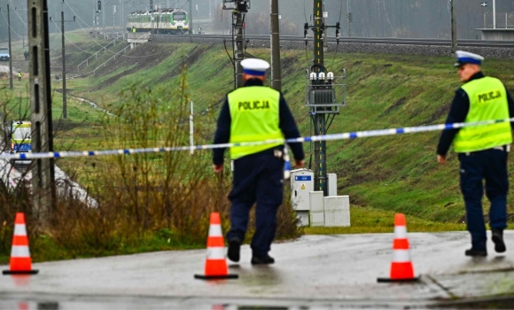 рф вербує українців для диверсій підрив колій у Польщі - слід російських спецслужб рф вербує українців для диверсій підрив колій у Польщі - слід російських спецслужб