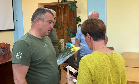 Рідні воїна з Теплика отримали його посмертну нагороду
