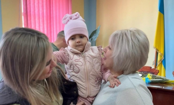 Рідні загиблого сержанта з Гайсинського району отримали його посмертну нагороду