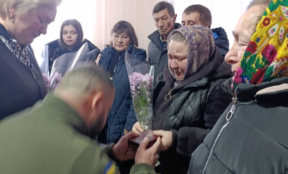 Рідним трьох військовослужбовців Городківської громади передали посмертні нагороди
