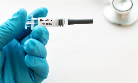 Рівень охоплення щепленнями від гепатиту В в Україні становить 65,5%
